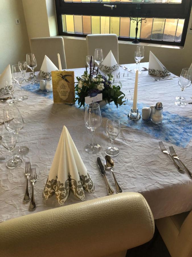 Bruchköbel Hotel Restaurant Zum Schwanen מראה חיצוני תמונה